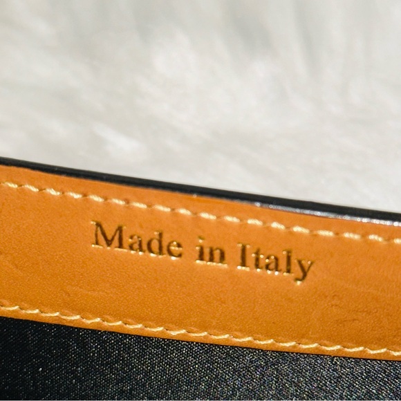 Moschino: Super Mario Bros Yoshi Wallet Chain Crossbody Bag - Picture 12 of 16